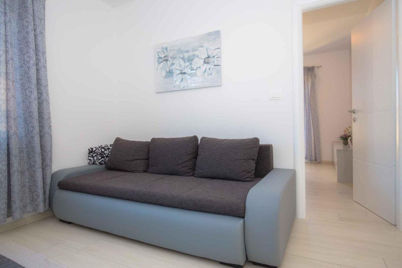 Apartments In Rogoznica 40364 Buitenkant foto