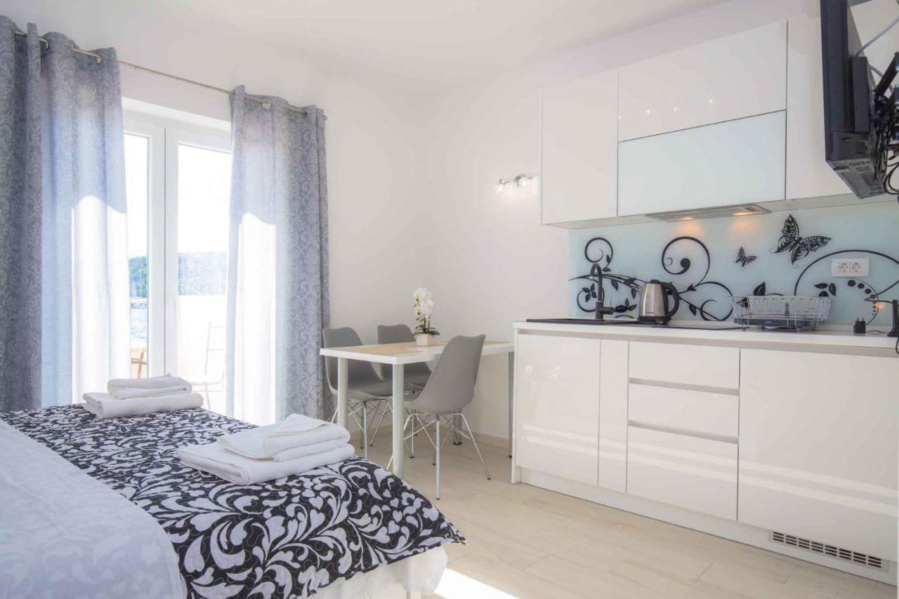 Apartments In Rogoznica 40364 Buitenkant foto
