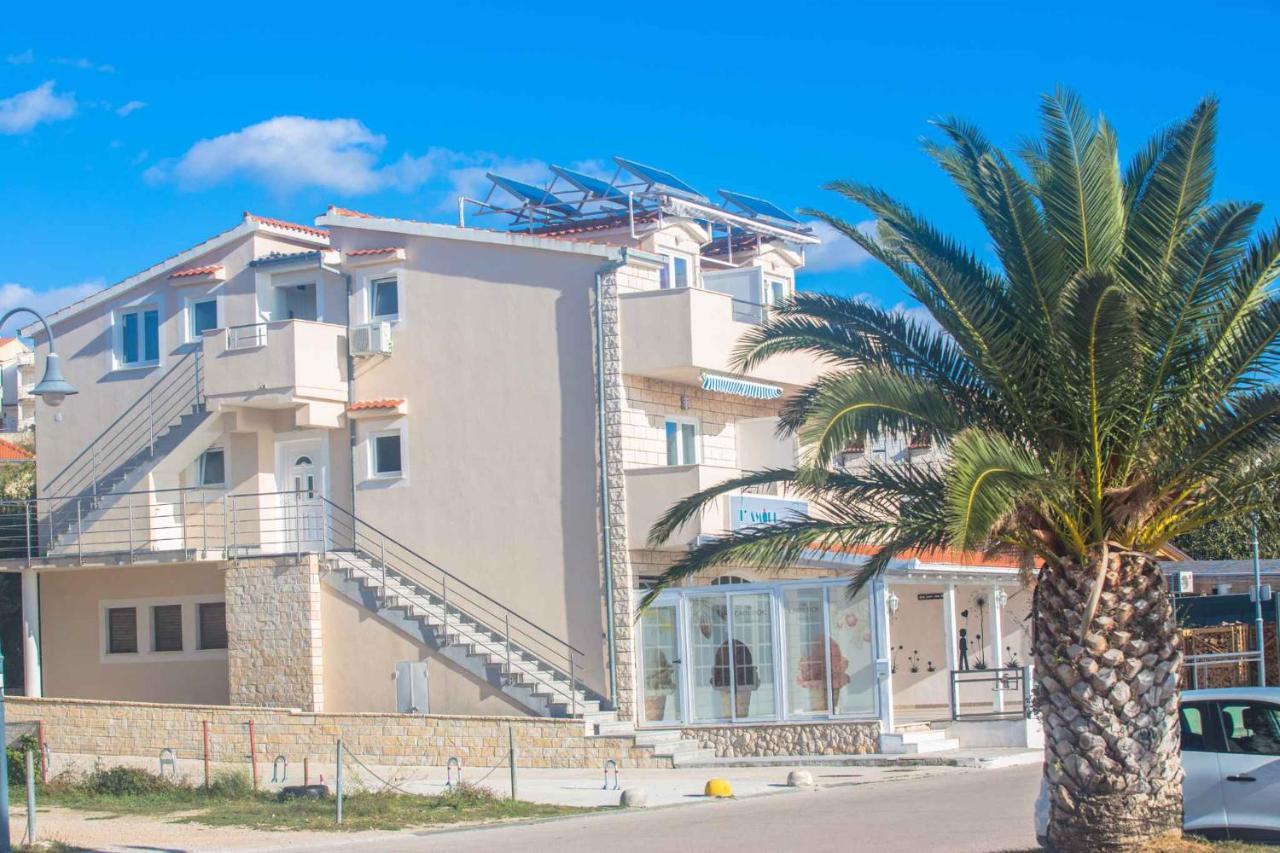 Apartments In Rogoznica 40364 Buitenkant foto